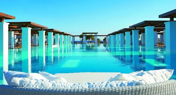 Grecotel-Amirandes_Mainpool_AM34_high.jpg