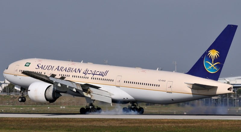 HZ-AKB-Saudi-Arabian-Airlines-Boeing-777-200_PlanespottersNet_113401.jpg