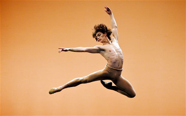 sergei-polunin-performs-in-men-in-motion-photo-elliott-franks.jpg
