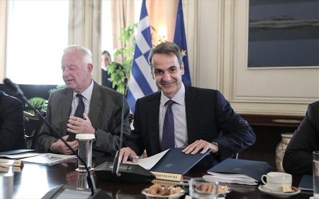 mitsotakis-ypourgiko-sumboulio.jpg